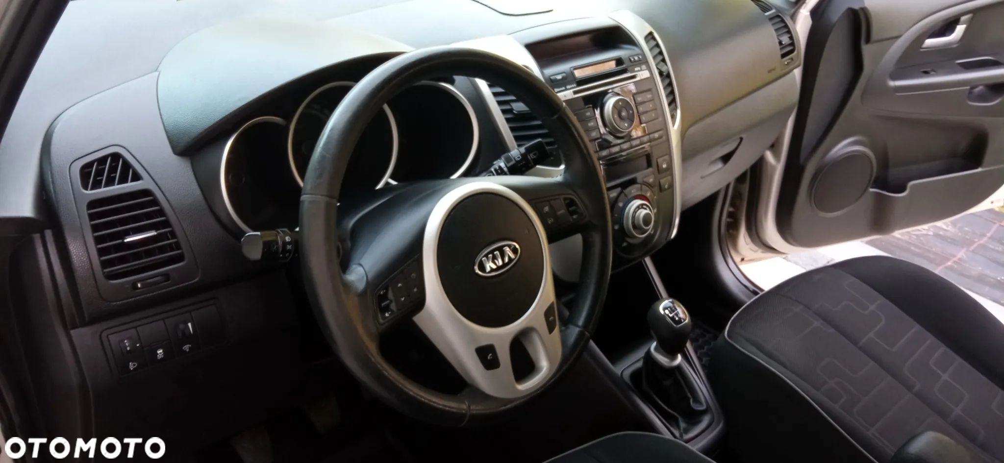 Kia Venga - 19
