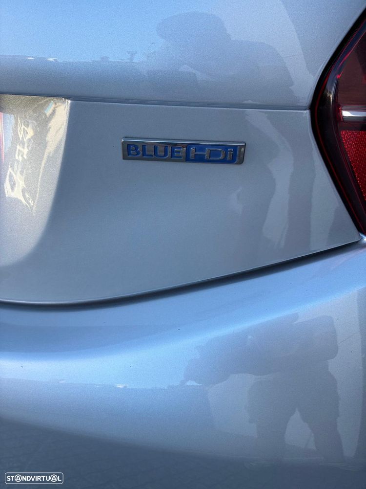 Peugeot 208 1.6 BlueHDi Style - 10