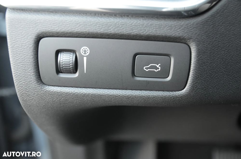 Volvo XC 60 - 25
