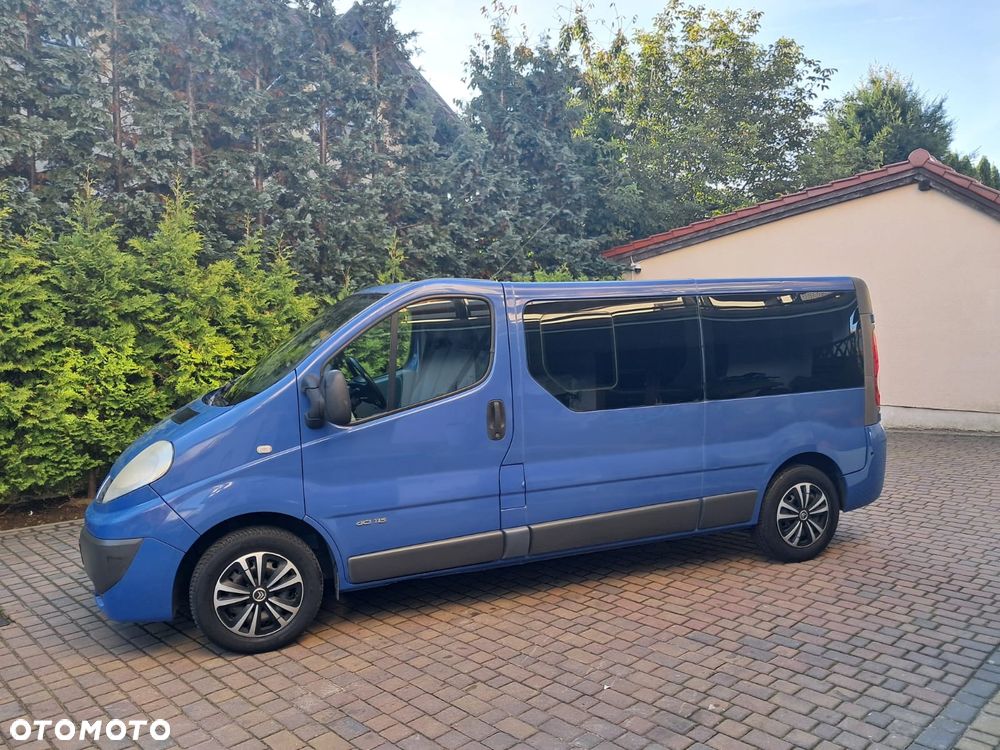 Renault Trafic - 1