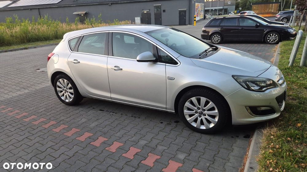 Opel Astra - 2