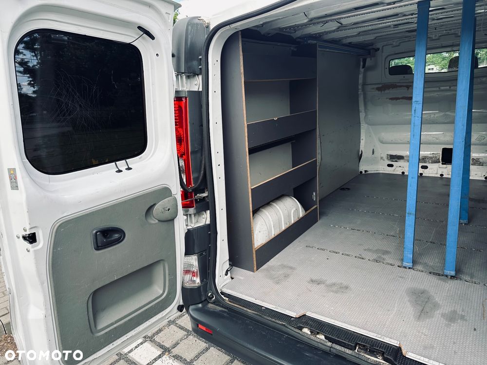 Renault Vivaro - 20