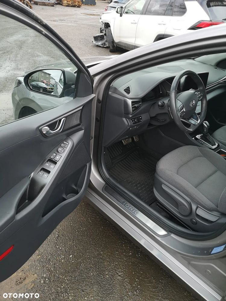 Hyundai IONIQ Hybrid Premium - 15