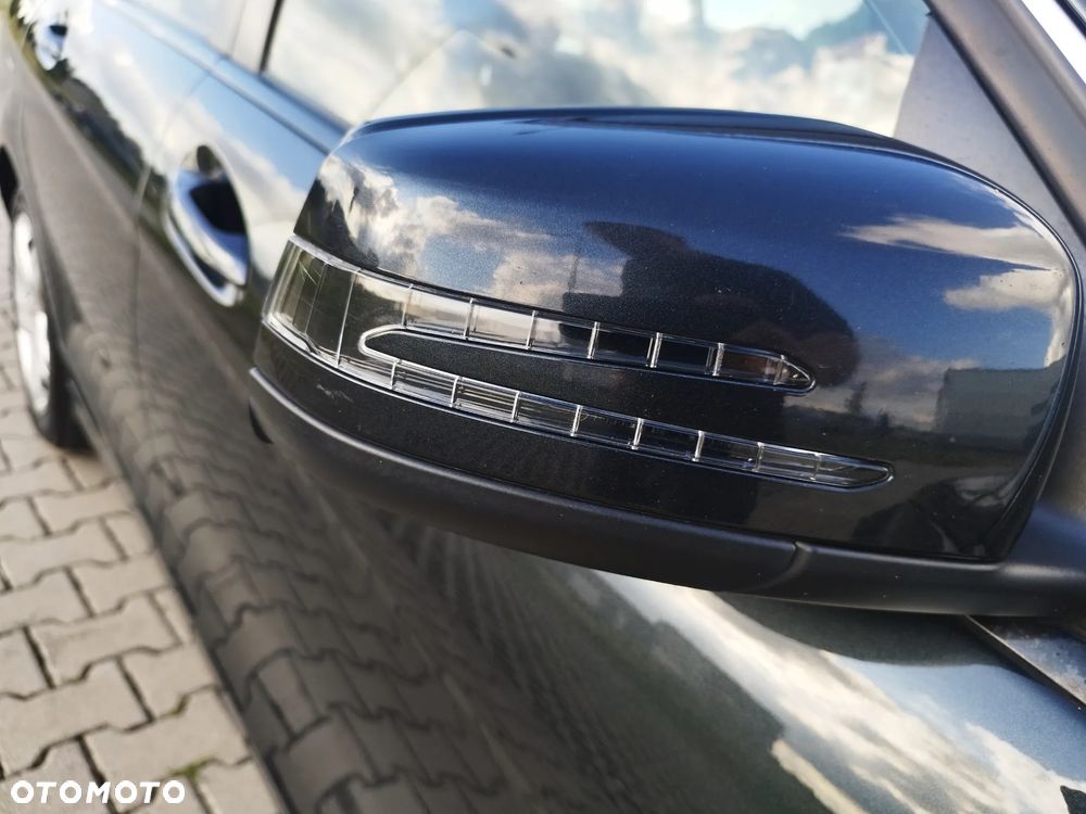 Mercedes-Benz Klasa C 200 CDI BlueEff Avantgarde - 37