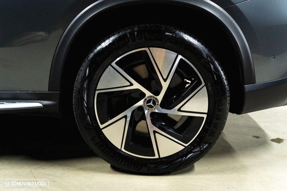 Mercedes-Benz GLC 300 e 4Matic 9G-TRONIC Avantgarde Advanced - 24