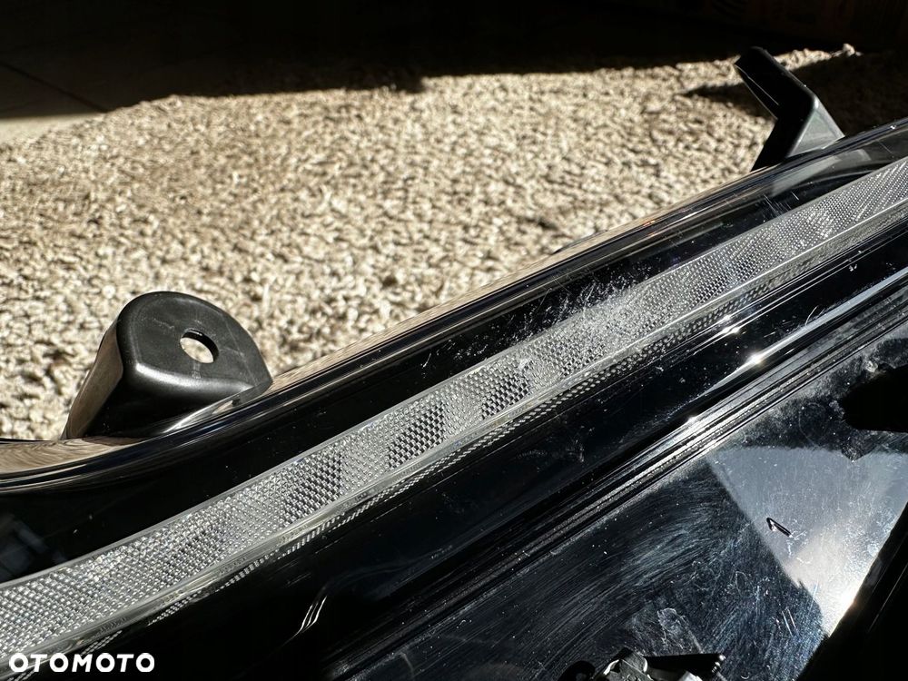 RENAULT MEGANE V 5 E TECH PRAWY HALOGEN LED ŚWIATŁO DZIENNE DRL 266009083R - 6