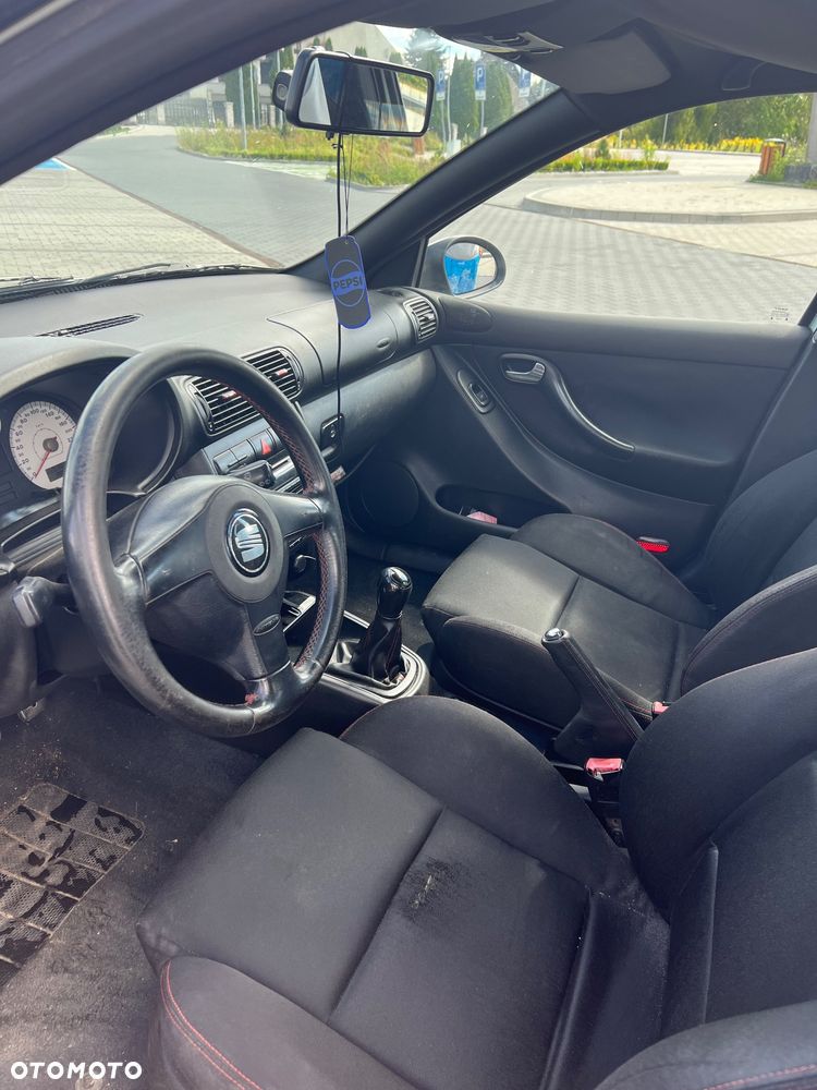 Seat Leon 1.8T Cupra R - 10