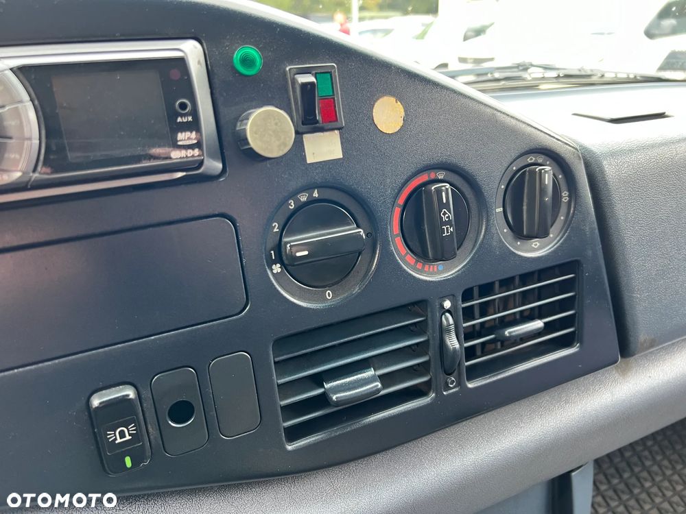 Mercedes-Benz Sprinter 2.9 TD 122KM Maxi Długi 4 osobowy Salon PL - 13