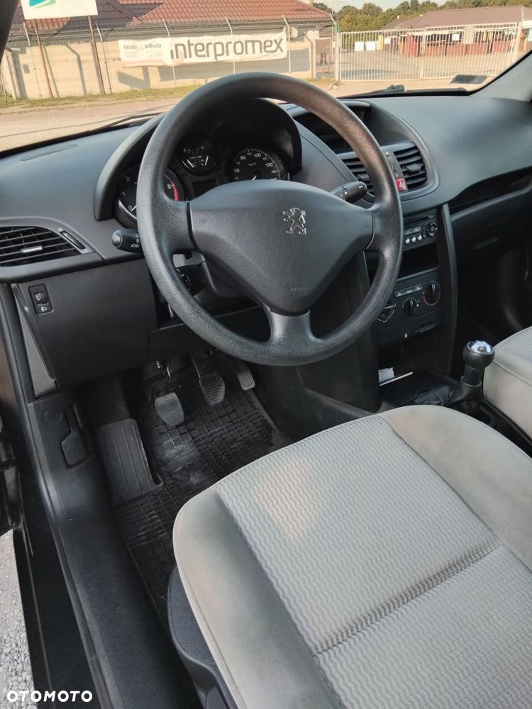 Peugeot 207 1.4 HDi Presence - 7