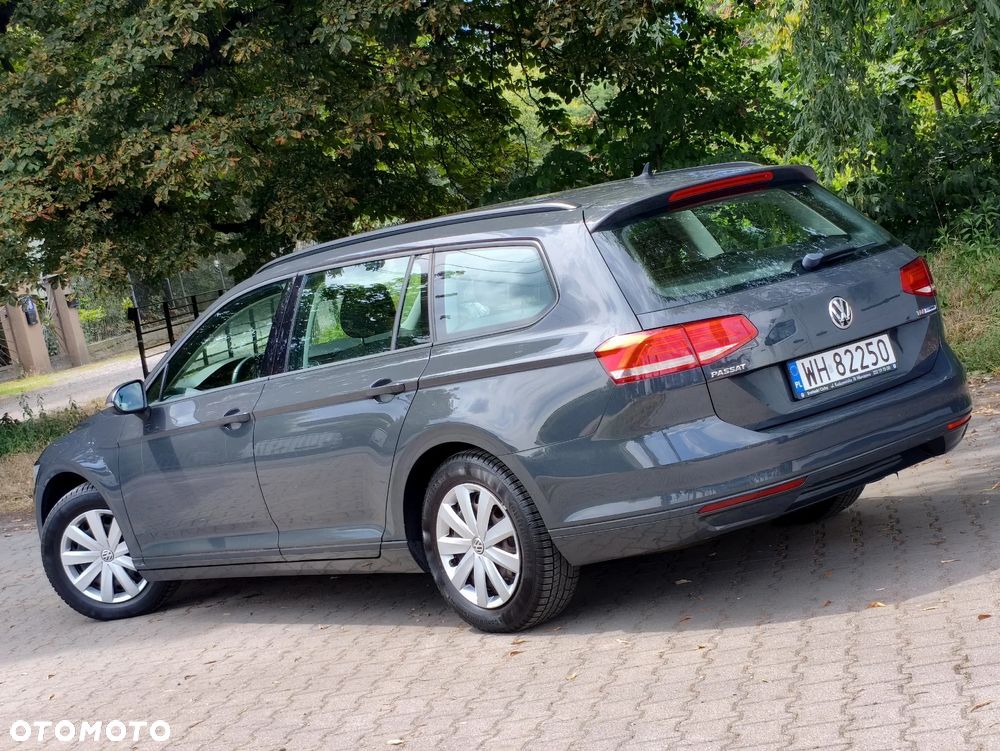Volkswagen Passat 1.6 TDI BMT City - 27