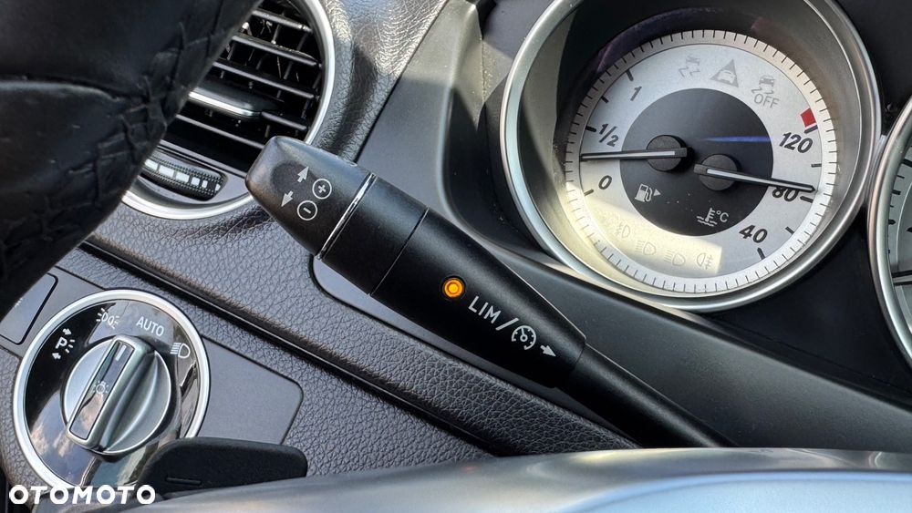 Mercedes-Benz Klasa C 250 (BlueEFFICIENCY) 7G-TRONIC - 17