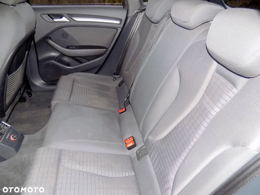 Audi A3 Sportback - 16