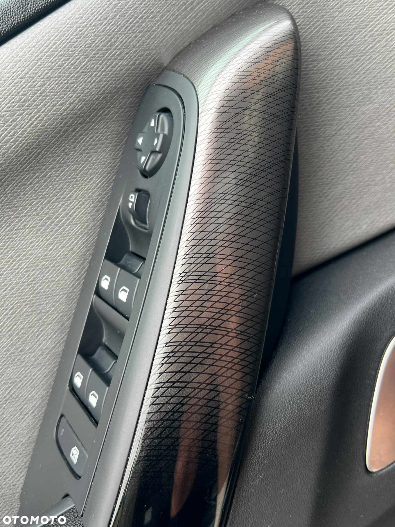 Citroën C4 Picasso PureTech 130 Stop&Start EAT6 SELECTION - 26