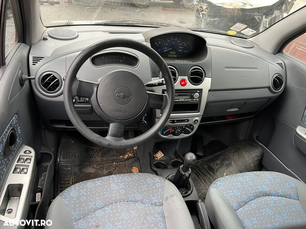 Dezmembrez Chevrolet Spark 2006 rosu benzina - 7