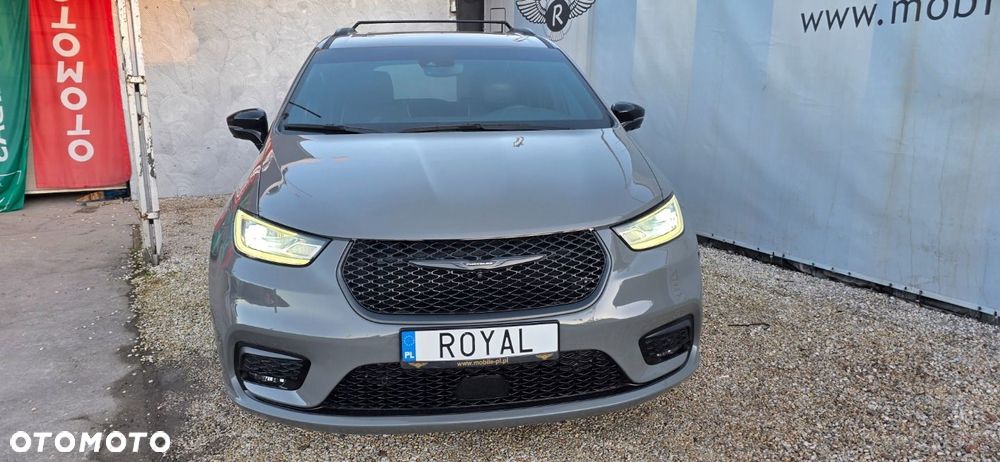 Chrysler Pacifica - 9