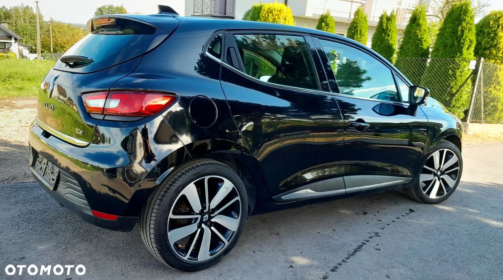 Renault Clio - 25