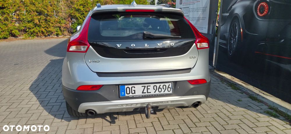 Volvo V40 Cross Country D3 Drive-E Momentum - 12