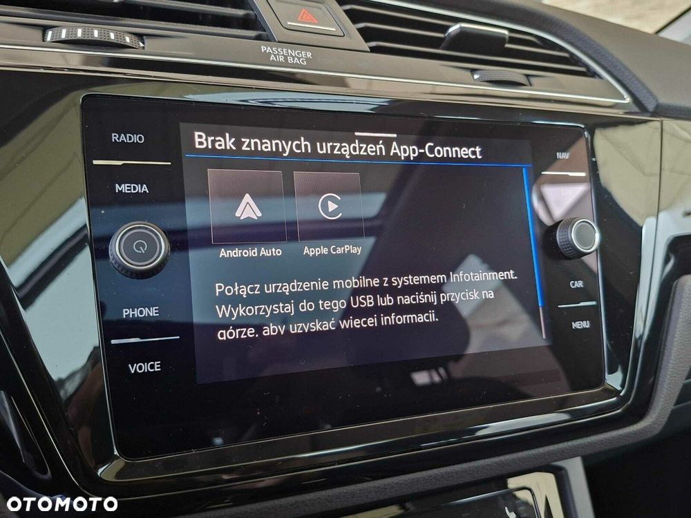 Volkswagen Touran - 19