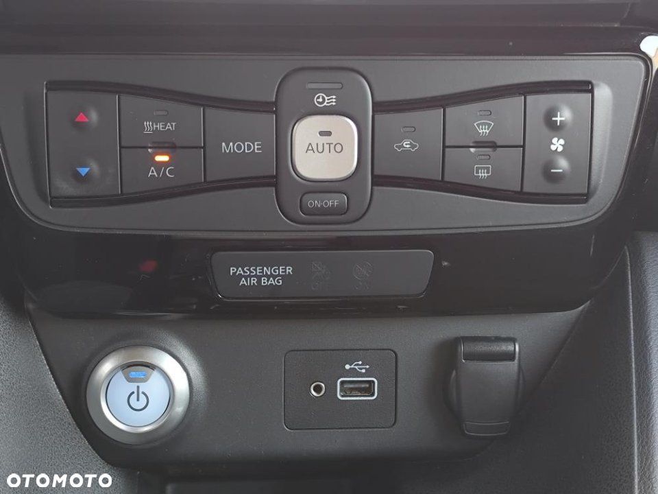 Nissan Leaf - 18