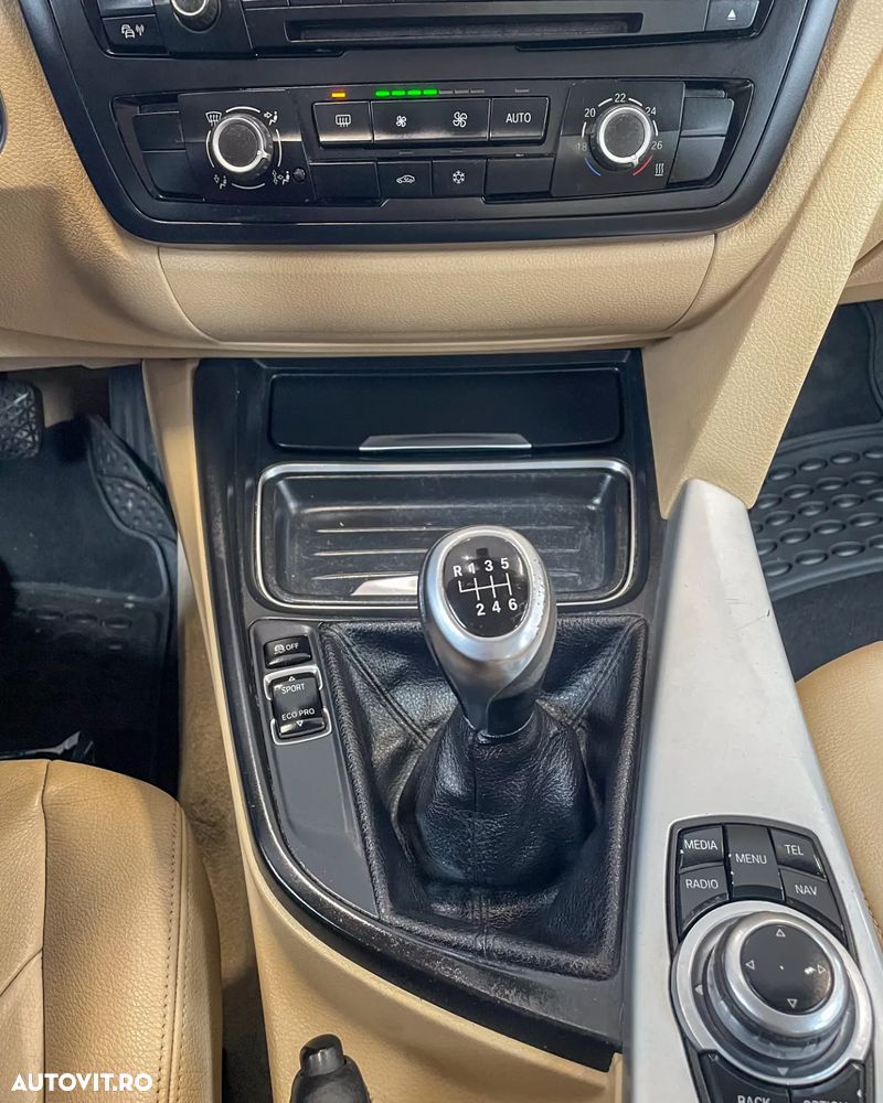 BMW Seria 3 320d DPF Efficient Dynamics Edition - 14