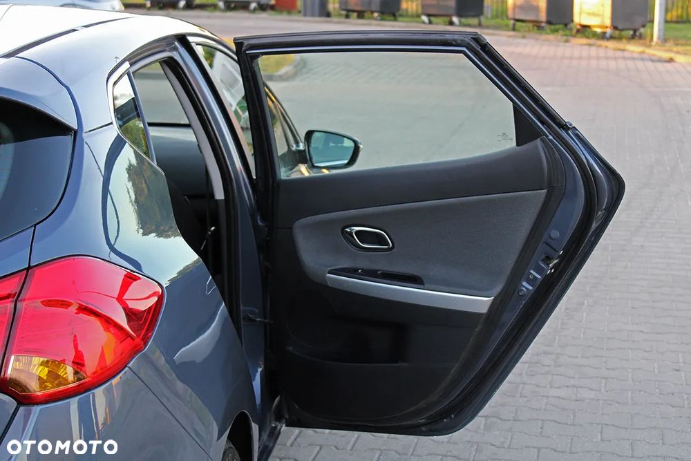 Kia Ceed 1.6 CRDi 128 Dream-Team Edition - 11