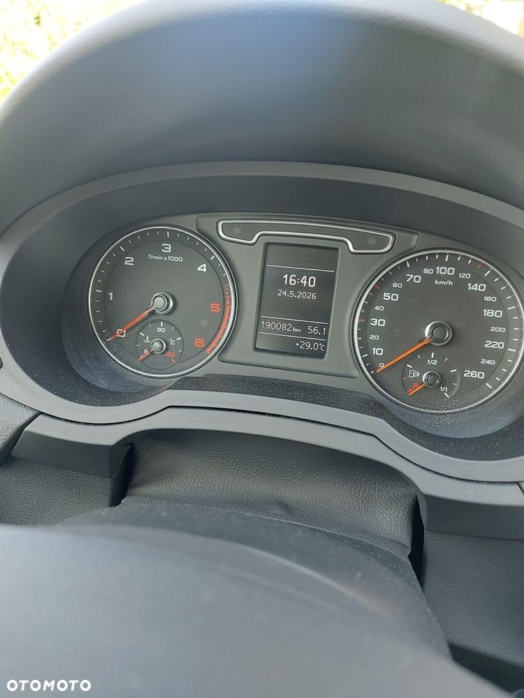 Audi Q3 2.0 TDI - 6