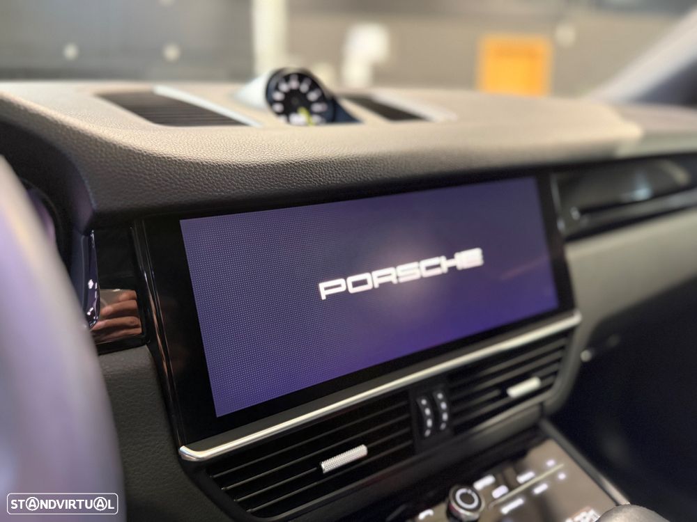 Porsche Cayenne Coupé E-Hybrid - 32