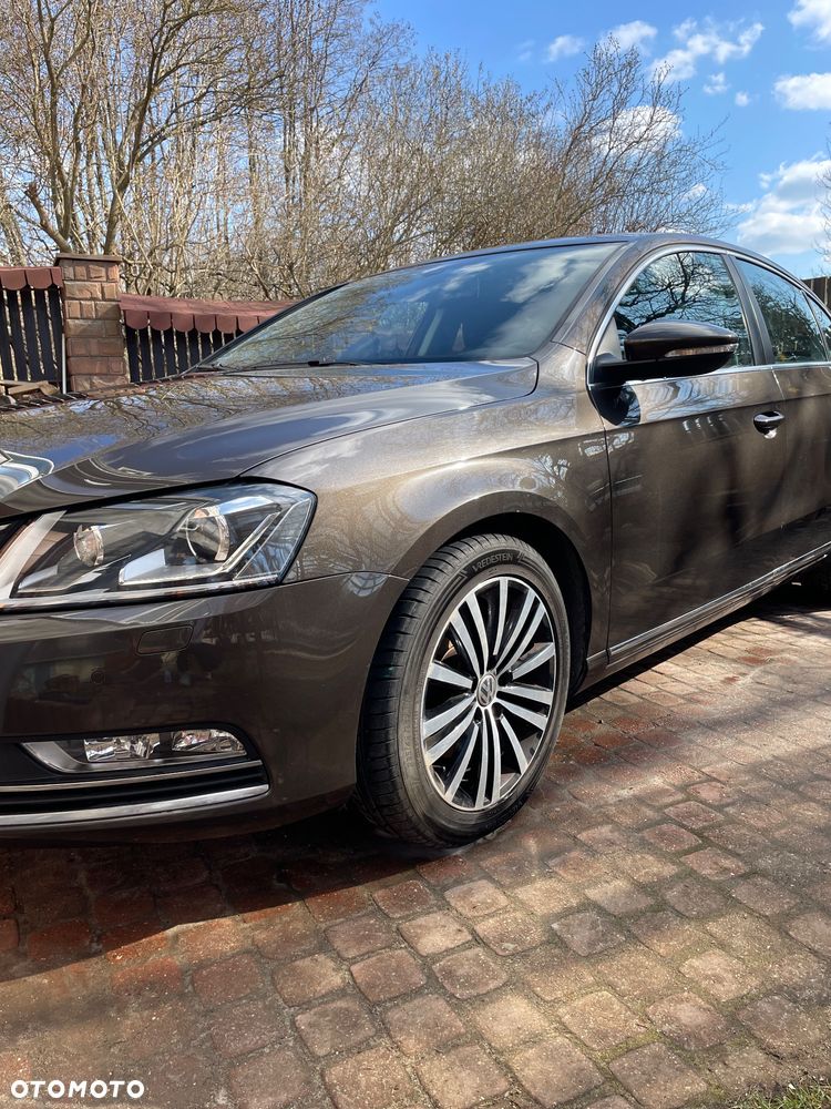Volkswagen Passat 2.0 TDI Comfortline DSG - 9