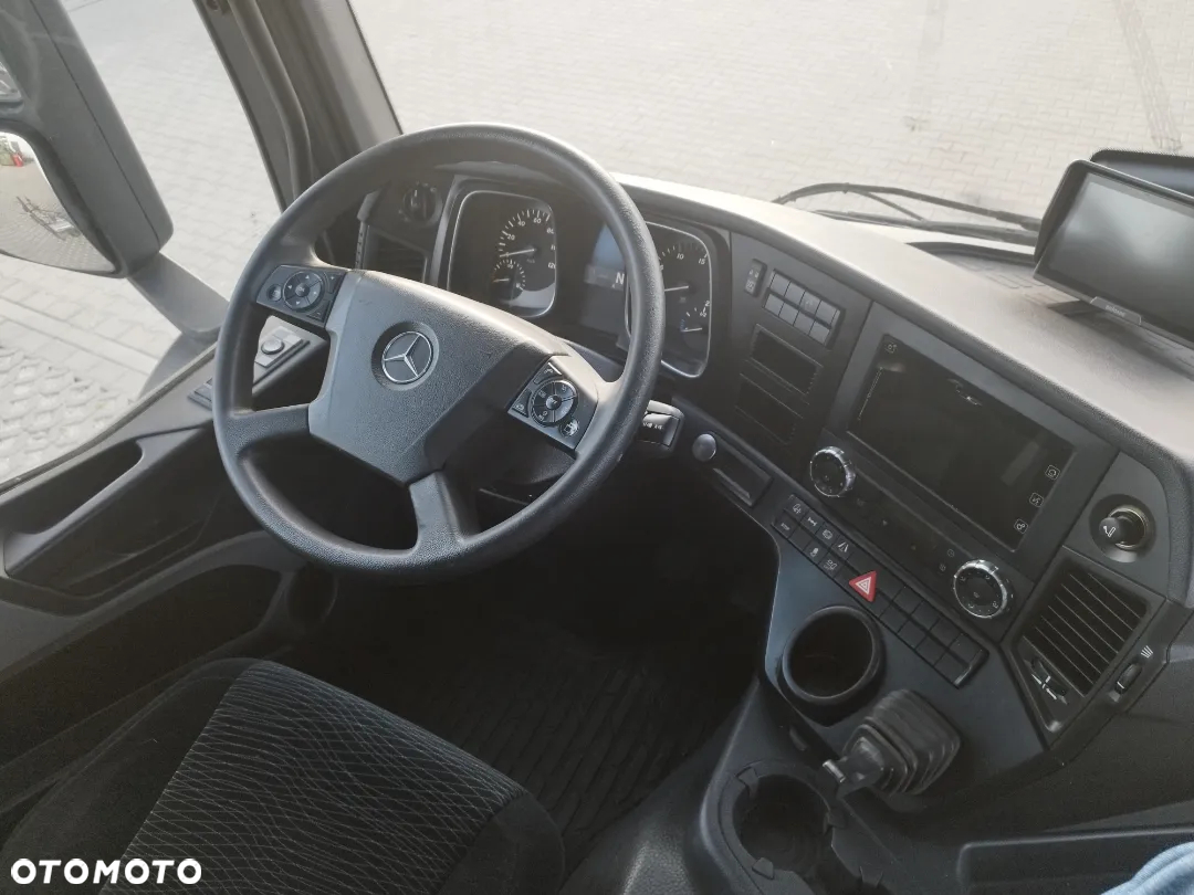 Mercedes-Benz Antos - 21