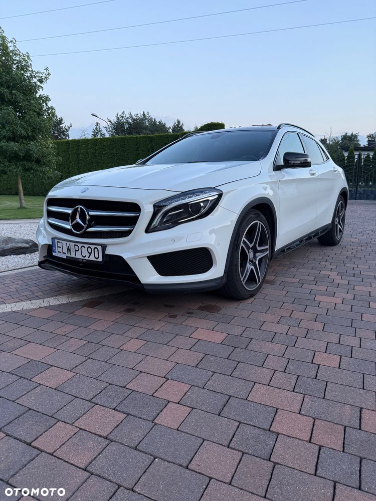 Mercedes-Benz GLA 250 4-Matic - 1