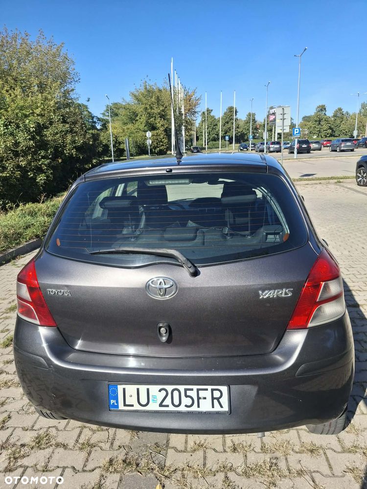 Toyota Yaris 1.0 Luna EU5 - 6