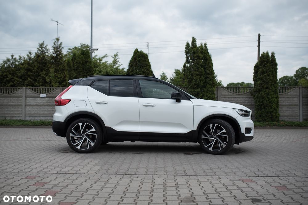Volvo XC 40 T5 AWD R-Design - 5