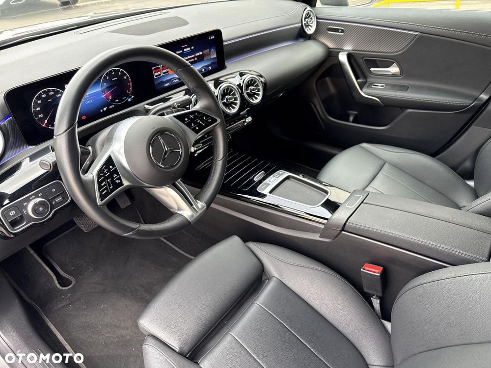 Mercedes-Benz CLA 200 mHEV Progressive 7G-DCT - 15