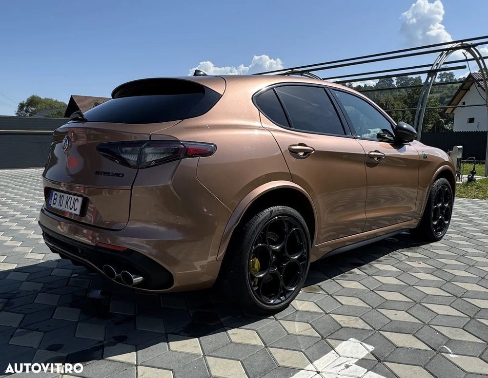 Alfa Romeo Stelvio 2.9 V6 Turbo AWD AT8 Quadrifoglio - 4