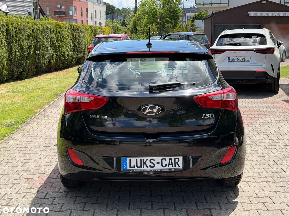 Hyundai i30 blue 1.4 Classic Navigation - 4