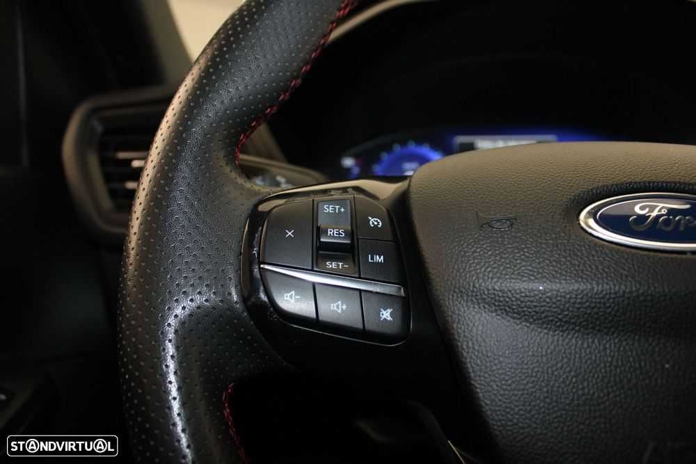 Ford Kuga 1.5 EcoBoost ST-Line - 12