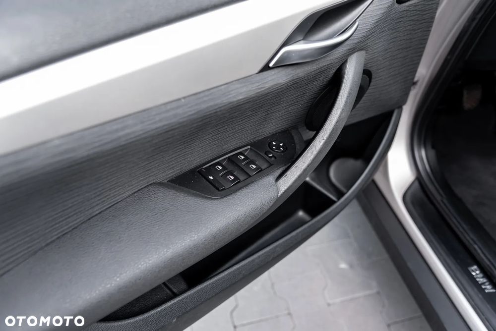 BMW X1 sDrive18d - 17