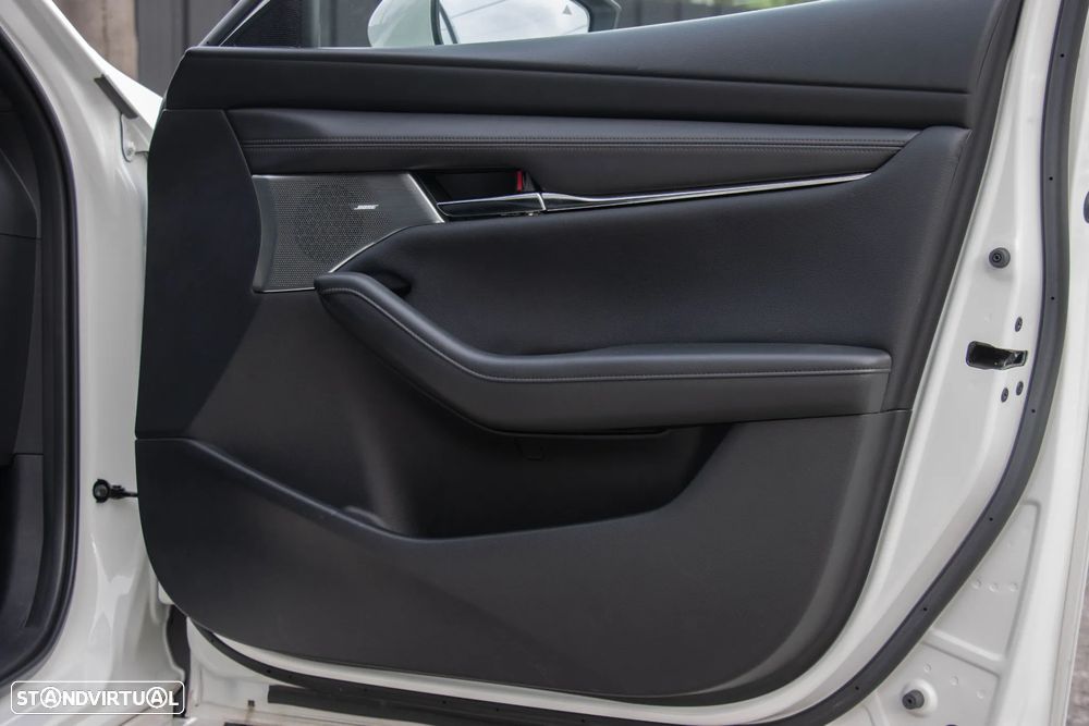 Mazda 3 Hatchback 2.0 Sky-X Excellence - 20