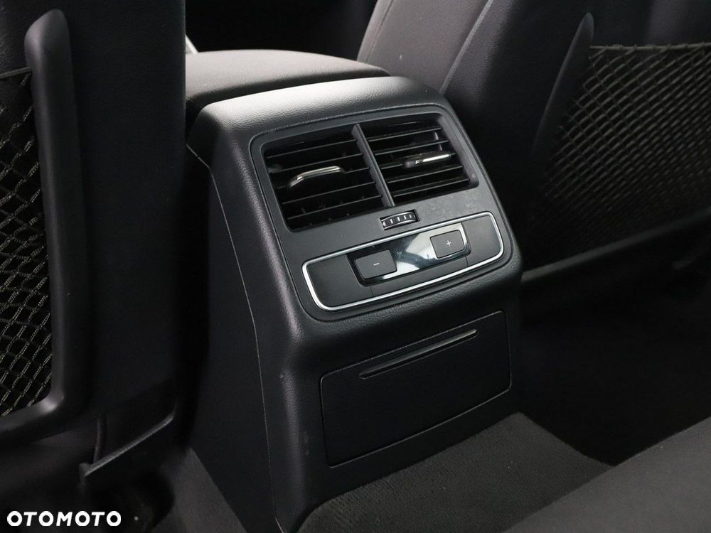 Audi A4 Avant 2.0 TFSI ultra S tronic design - 39