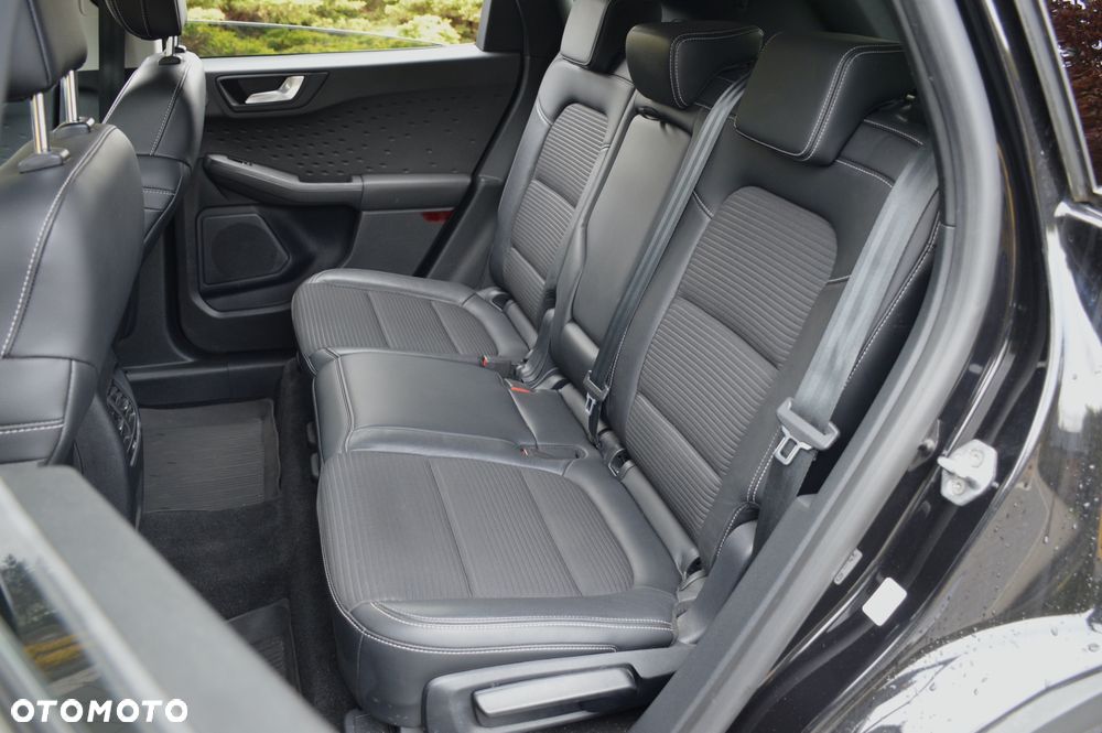 Ford Kuga 2.0 EcoBlue 4x4 TITANIUM - 30