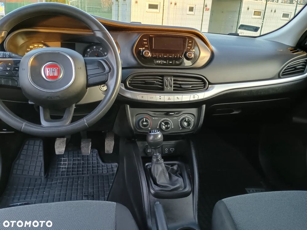 Fiat Tipo 1.4 16V Easy - 8