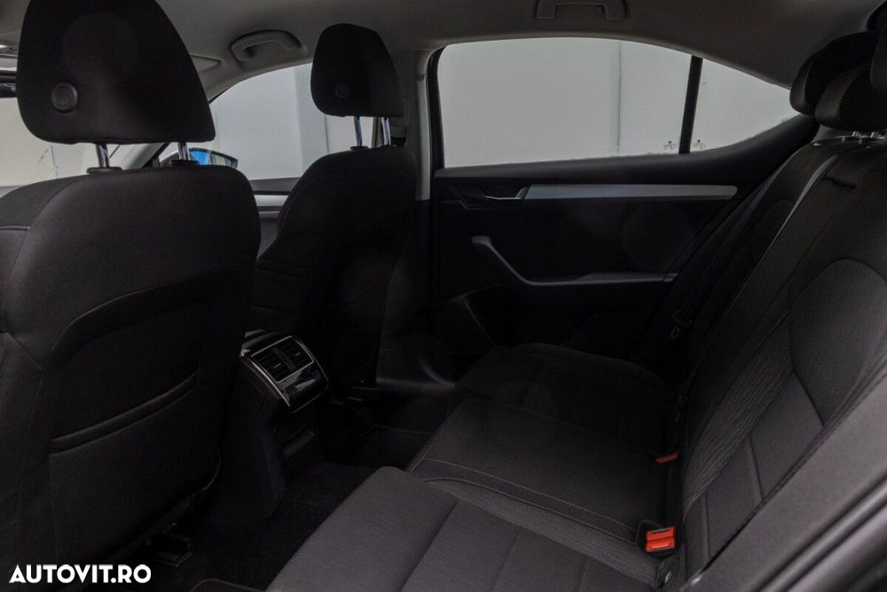 Skoda Superb 1.5 TSI ACT DSG Ambition - 13