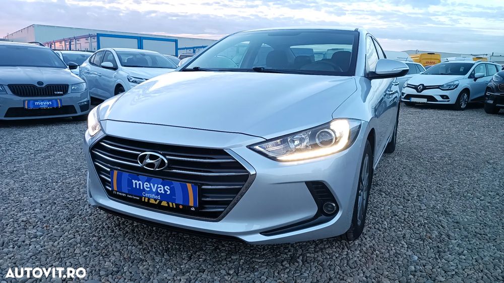 Hyundai Elantra 1.6 MPi Highway - 3