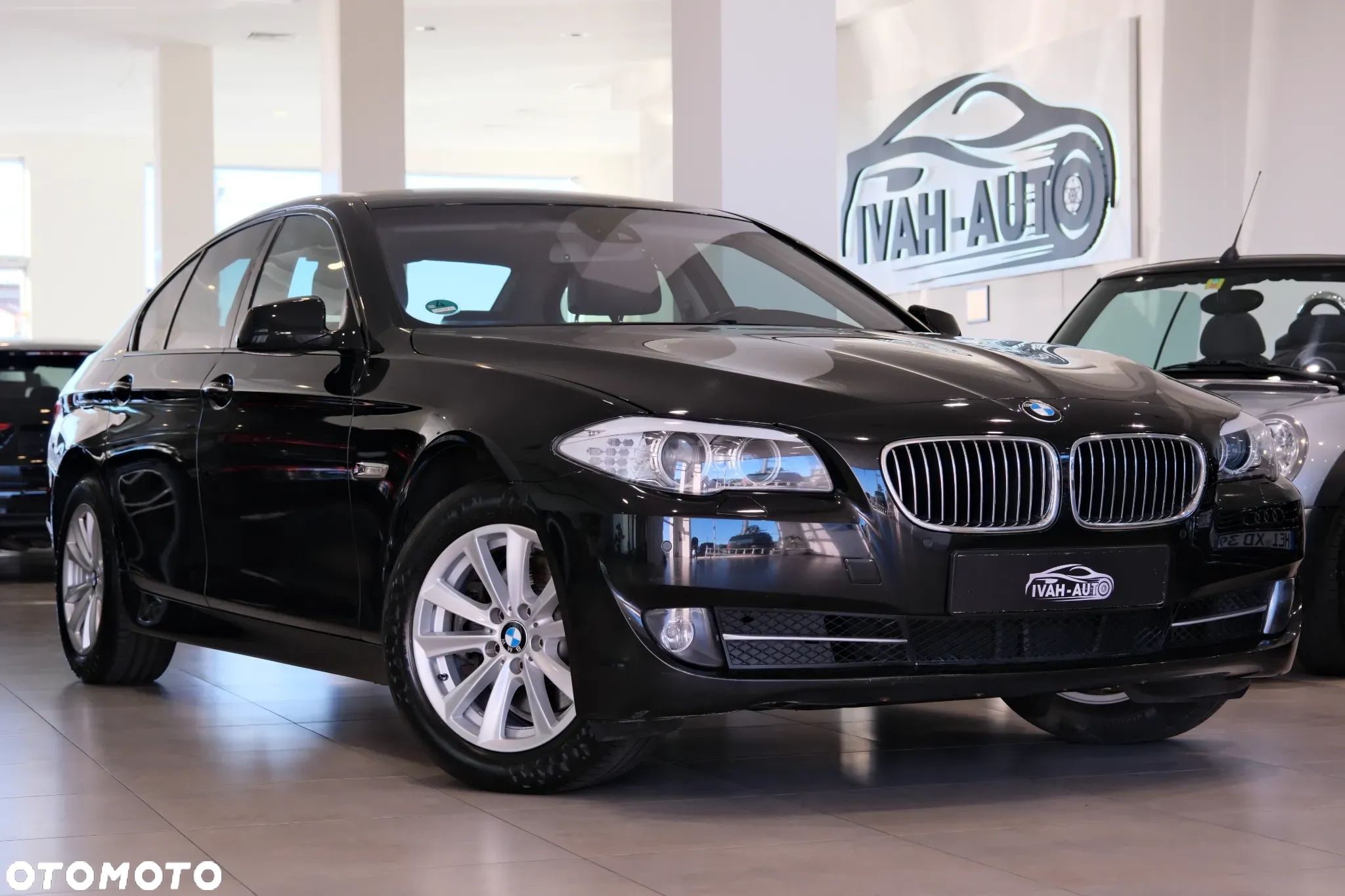 BMW Seria 5 523i - 2