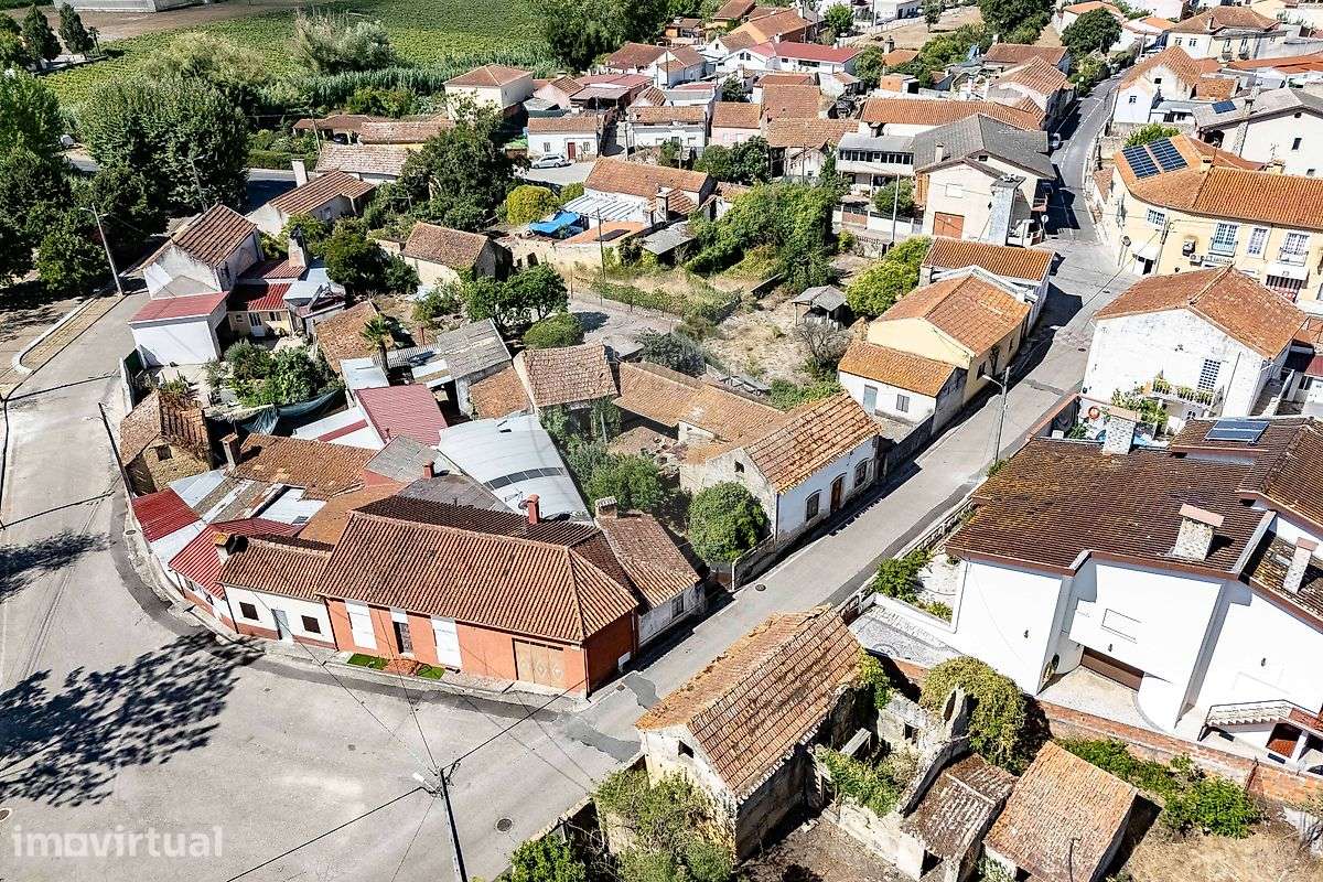 Moradia T1 para venda - Grande imagem: 2/19