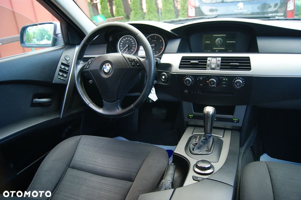BMW Seria 5 520d Touring - 21