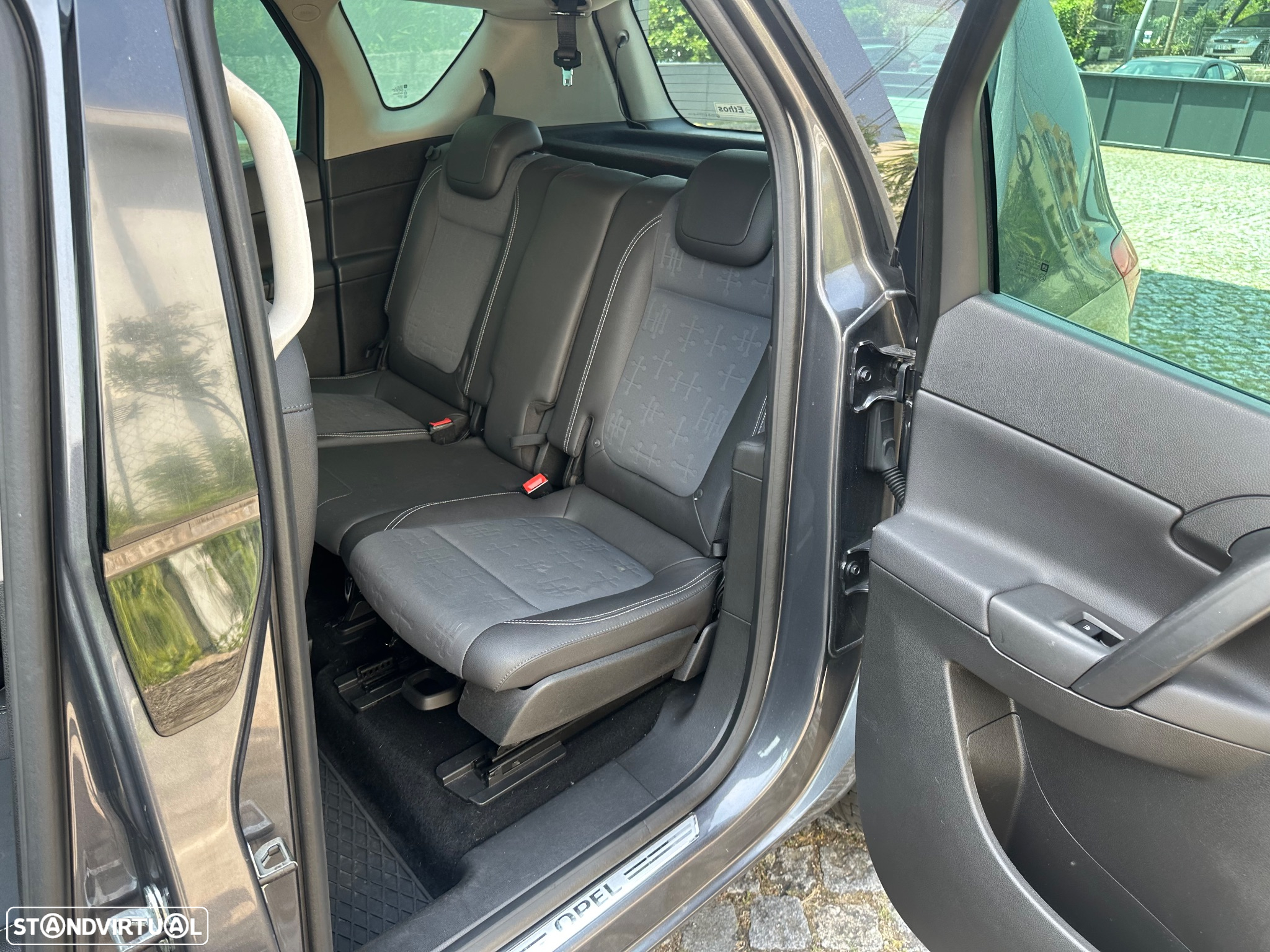 Opel Meriva 1.3 CDTI Cosmo S/S - 24
