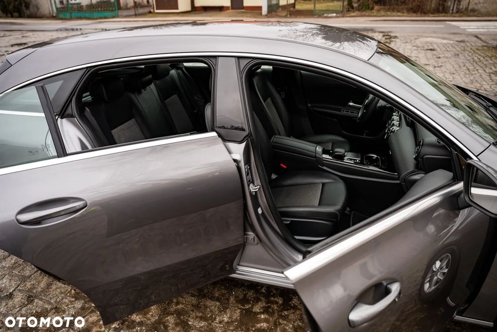 Mercedes-Benz CLA 180 d 7G-DCT Edition 2020 - 32