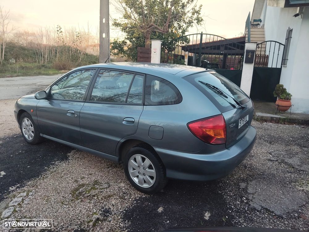 Kia Rio SW 1.3 LS - 1