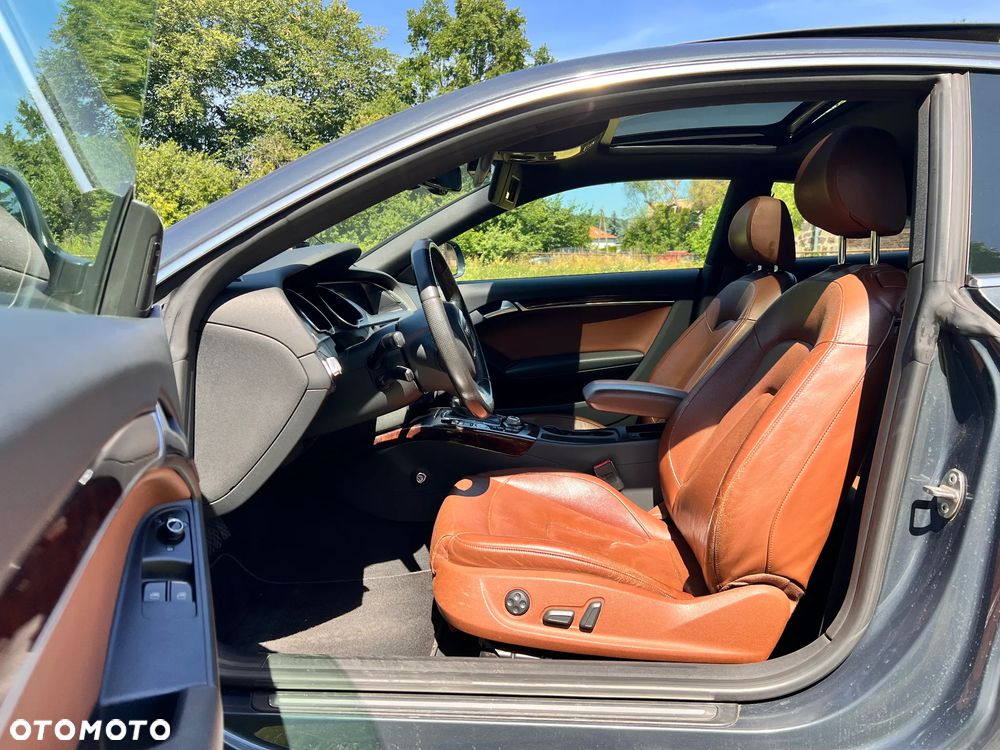 Audi A5 Coupé 3.2 FSI Quattro Tiptronic - 23